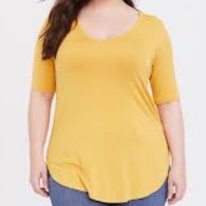 TORRID soft golden mustard yellow tee, 2X.